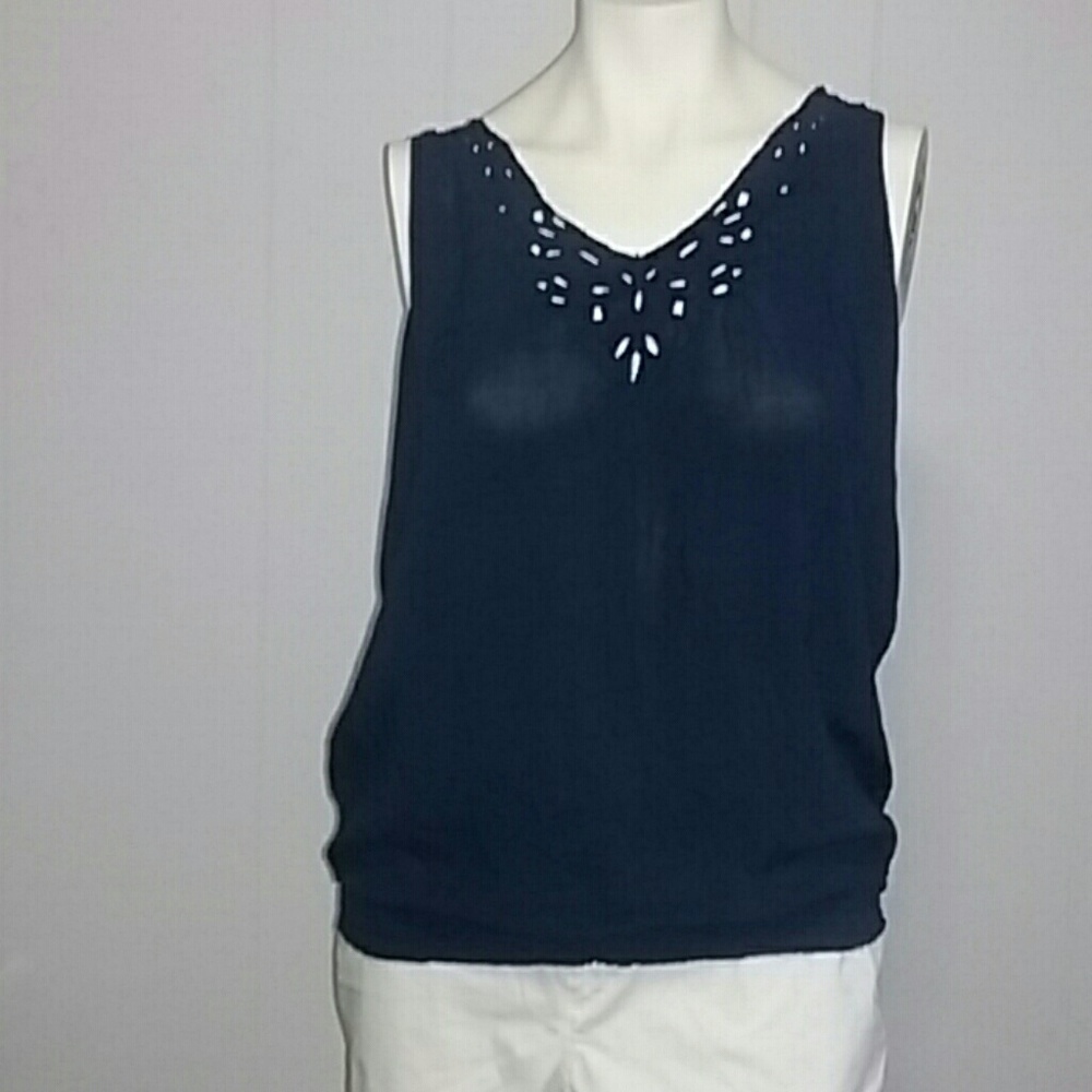 A. N. A. A new approach navy blue cut out tank